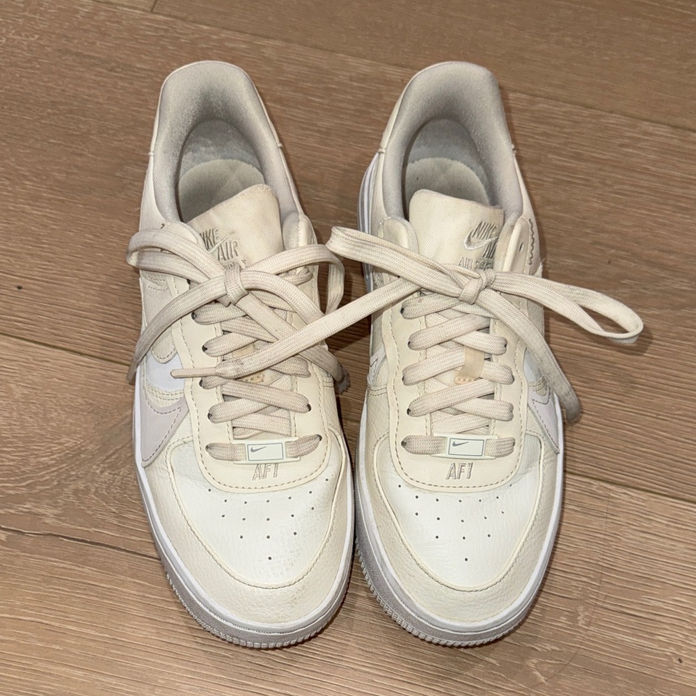 Nike Air Force 1 Off-White Sneakers